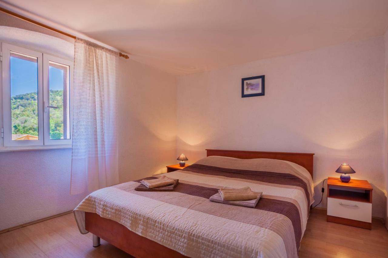 Apartment Surdic Valun Ngoại thất bức ảnh