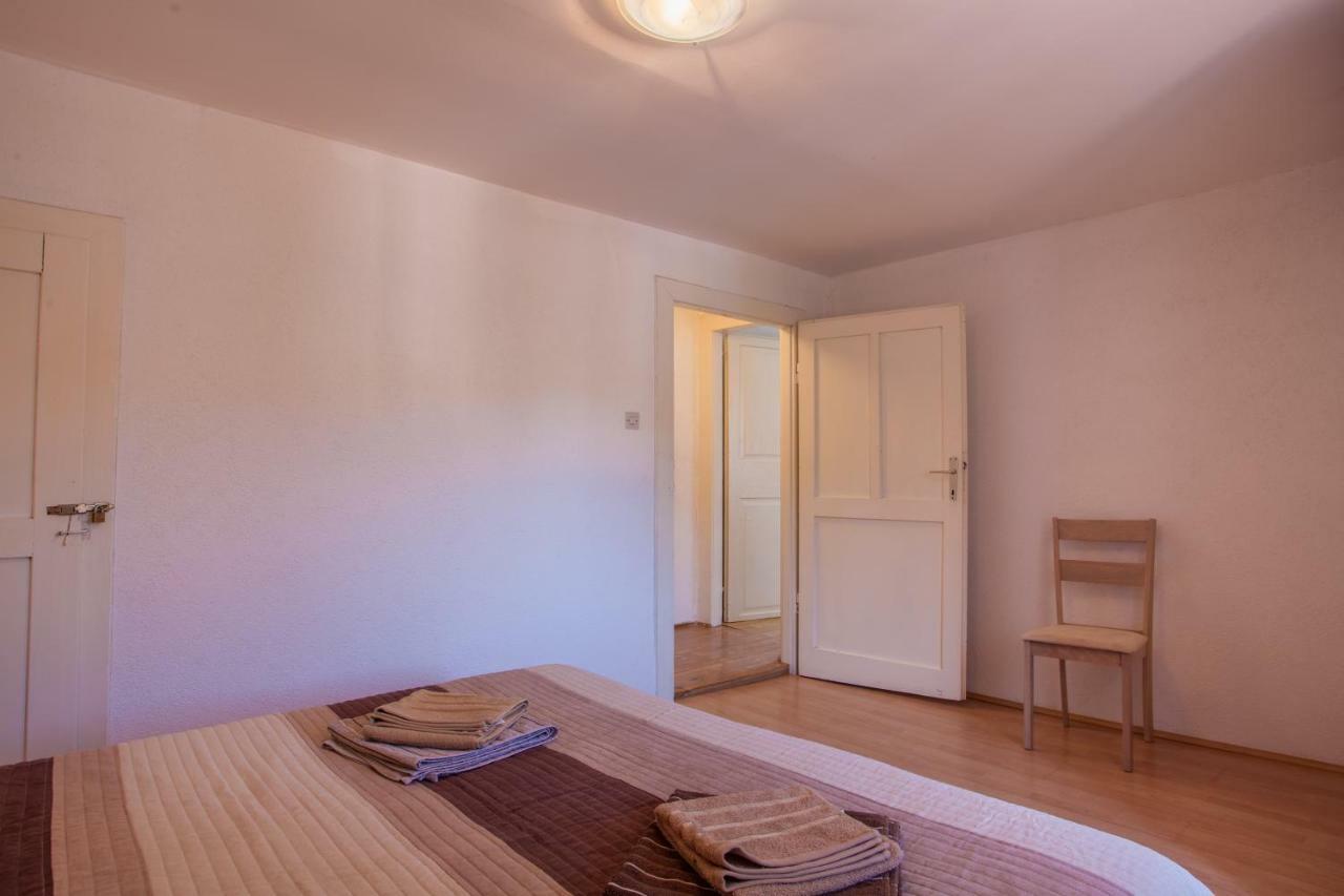 Apartment Surdic Valun Ngoại thất bức ảnh
