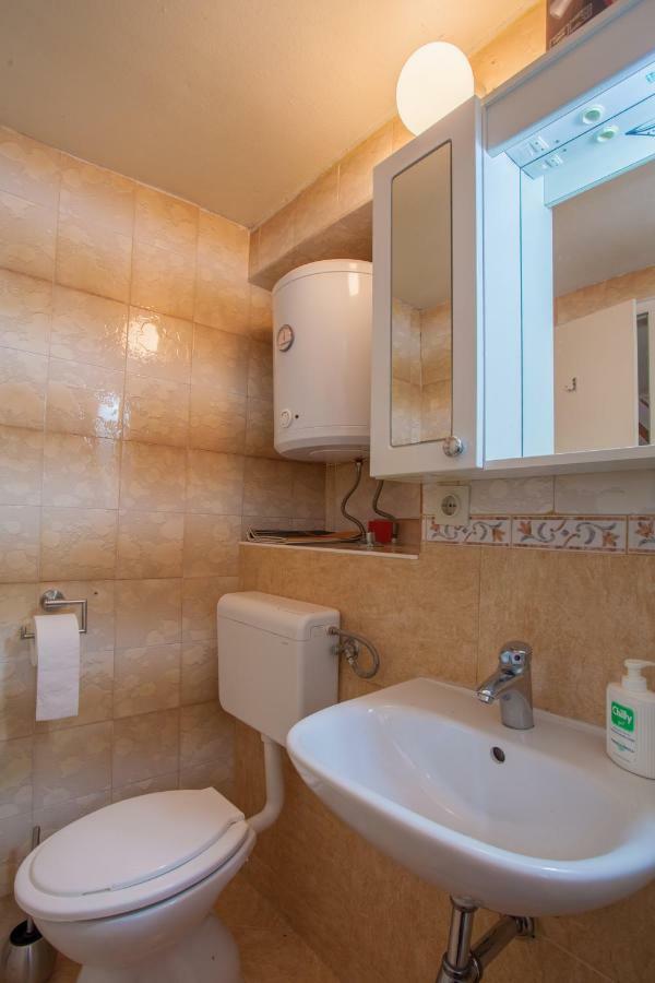 Apartment Surdic Valun Ngoại thất bức ảnh